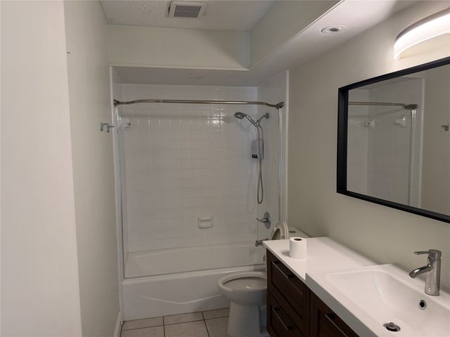 1716 Rosemeade Circle, Carrollton, TX 75007