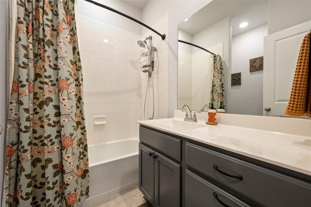 23214 Bordeaux Drive, Alvin, TX 77511
