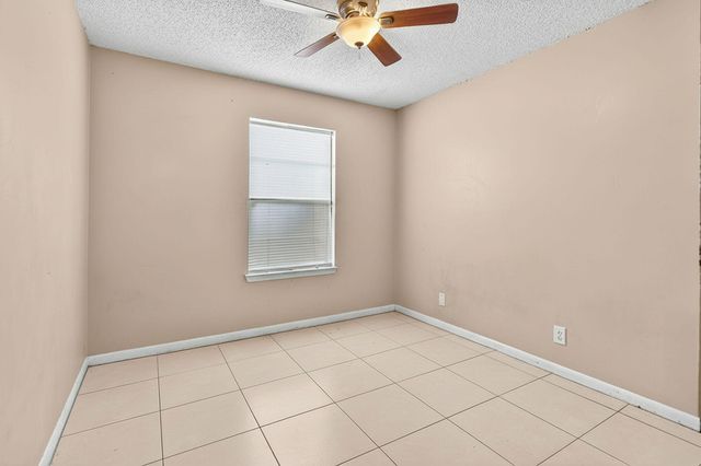 184 Greentree Circle, Jupiter, FL 33458