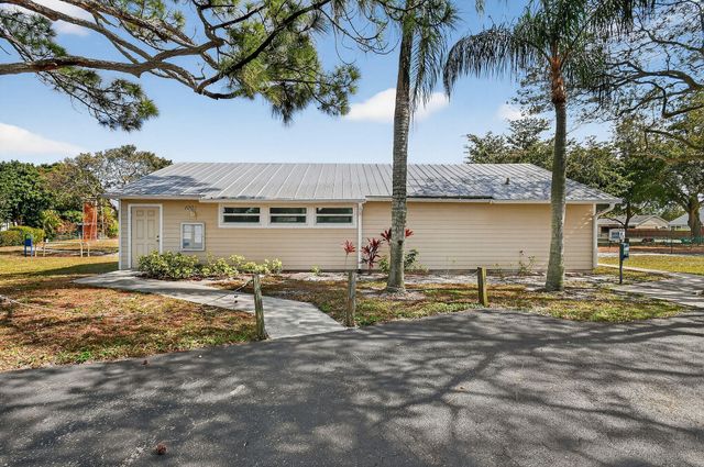 184 Greentree Circle, Jupiter, FL 33458