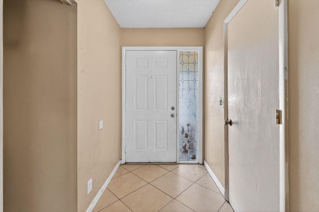 184 Greentree Circle, Jupiter, FL 33458