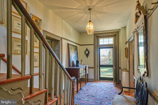 38678 PIGGOTT BOTTOM RD, Hamilton, VA 20158