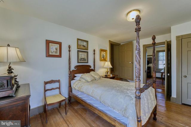 38678 PIGGOTT BOTTOM RD, Hamilton, VA 20158