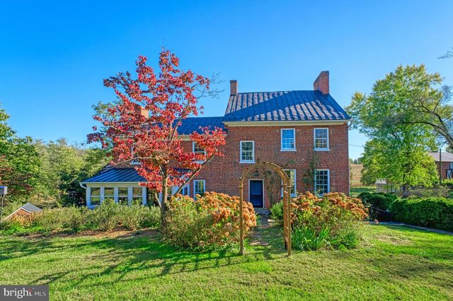 38678 PIGGOTT BOTTOM RD, Hamilton, VA 20158