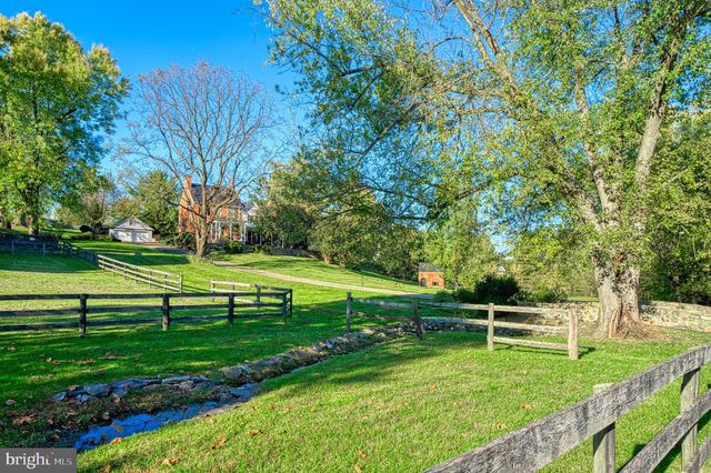 38678 PIGGOTT BOTTOM RD, Hamilton, VA 20158