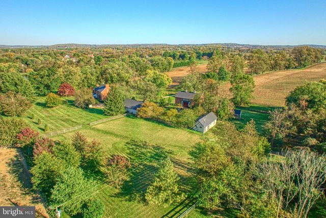 38678 PIGGOTT BOTTOM RD, Hamilton, VA 20158