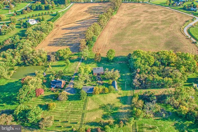 38678 PIGGOTT BOTTOM RD, Hamilton, VA 20158