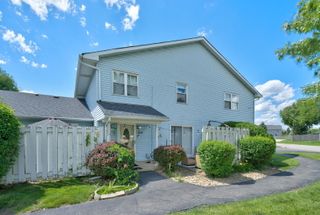 2303 Aster Drive 2303, Crest Hill, IL 60403