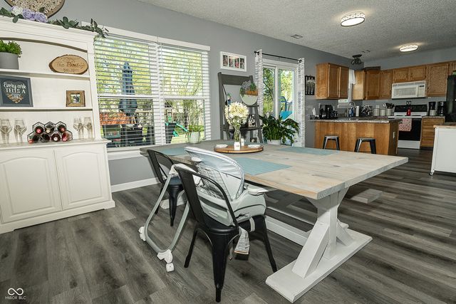 273 Brixton Woods West Drive, Pittsboro, IN 46167