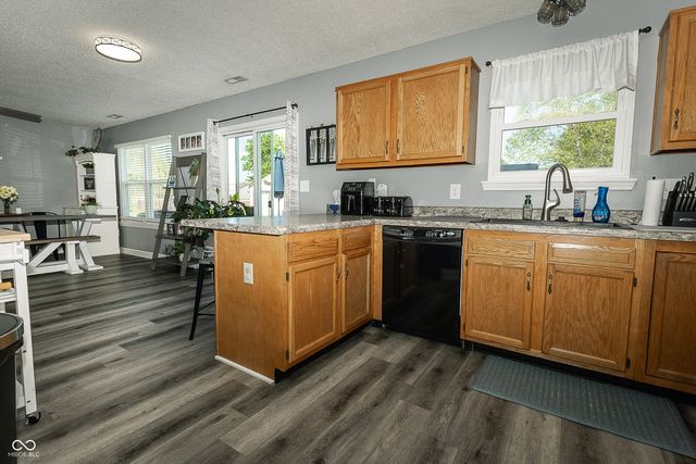 273 Brixton Woods West Drive, Pittsboro, IN 46167