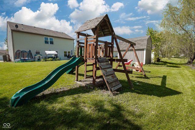 273 Brixton Woods West Drive, Pittsboro, IN 46167