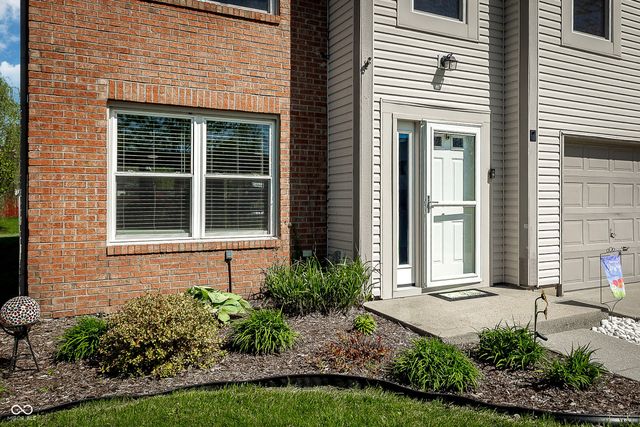 273 Brixton Woods West Drive, Pittsboro, IN 46167