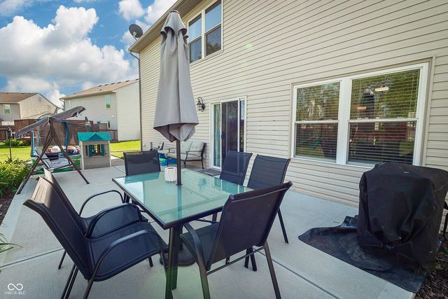 273 Brixton Woods West Drive, Pittsboro, IN 46167