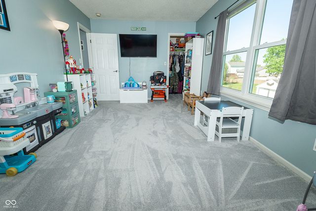 273 Brixton Woods West Drive, Pittsboro, IN 46167