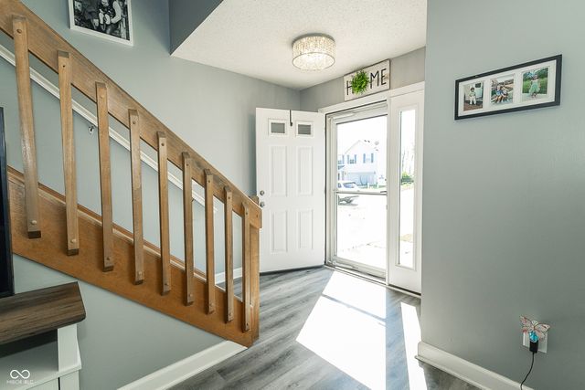 273 Brixton Woods West Drive, Pittsboro, IN 46167