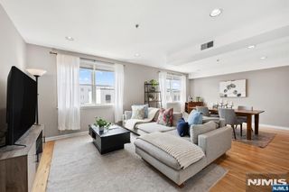 225 Clinton Street 4, Hoboken, NJ 07030