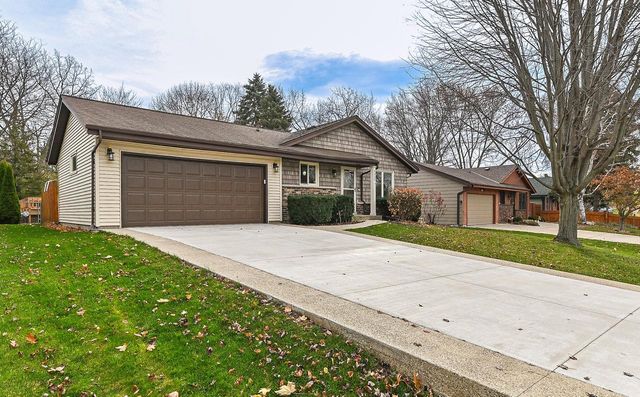 3327 Southwood DRIVE, Racine, WI 53406