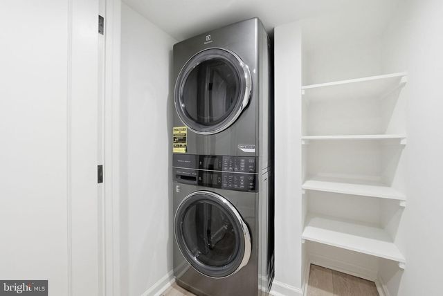 5 OXFORD ST, Chevy Chase, MD 20815