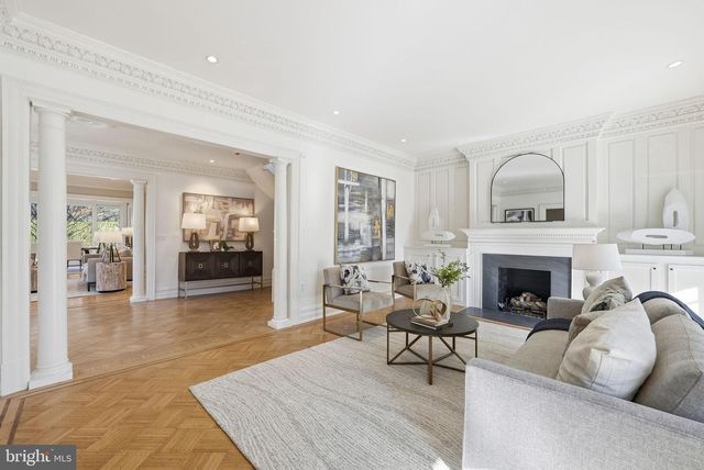 5 OXFORD ST, Chevy Chase, MD 20815