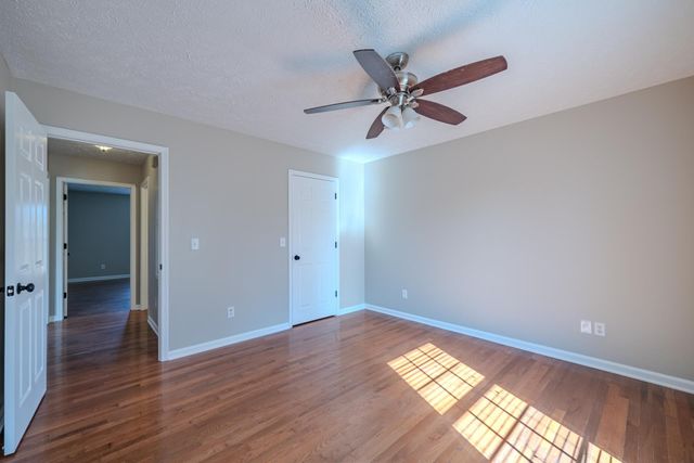 155 GREENWOOD AVE, Savannah, TN 38372