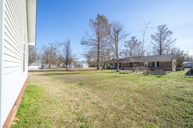 155 GREENWOOD AVE, Savannah, TN 38372