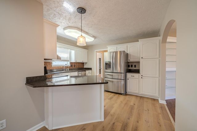 155 GREENWOOD AVE, Savannah, TN 38372