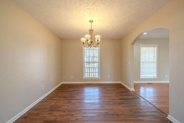 155 GREENWOOD AVE, Savannah, TN 38372