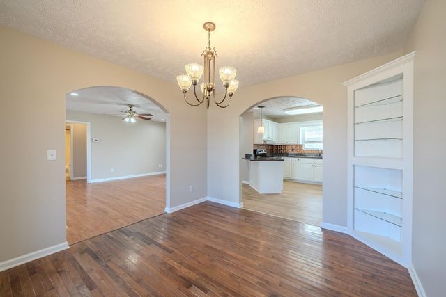 155 GREENWOOD AVE, Savannah, TN 38372