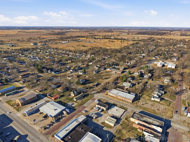 201 S Choctaw Avenue, Haskell, OK 74436