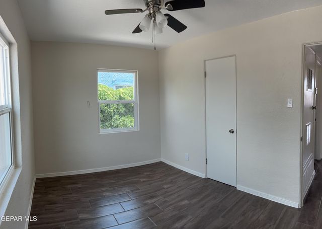 608 BARCELONA Drive, El Paso, TX 79905