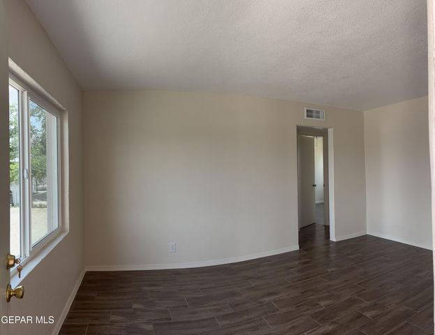 608 BARCELONA Drive, El Paso, TX 79905
