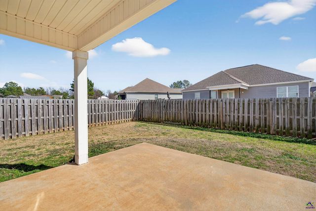 208 New Hope Drive, Perry, GA 31069