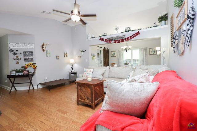 208 New Hope Drive, Perry, GA 31069