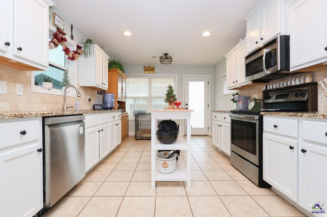 208 New Hope Drive, Perry, GA 31069