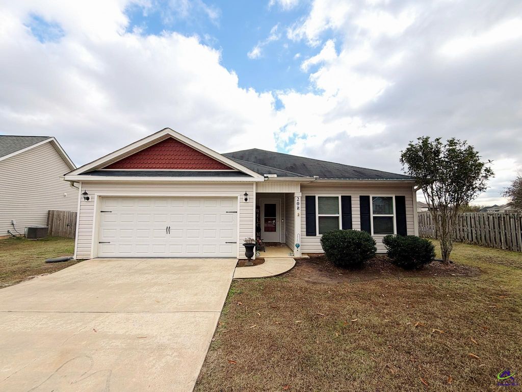 208 New Hope Drive, Perry, GA 31069