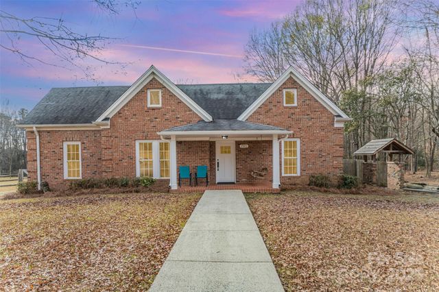 7523 Mcwhirter Road, Mint Hill, NC 28227