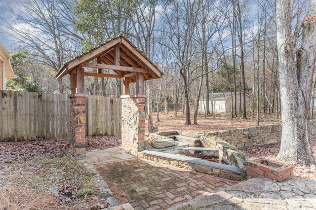 7523 Mcwhirter Road, Mint Hill, NC 28227