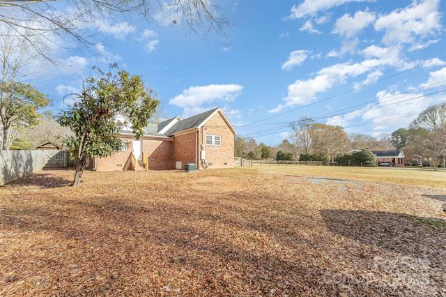 7523 Mcwhirter Road, Mint Hill, NC 28227