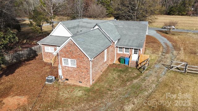 7523 Mcwhirter Road, Mint Hill, NC 28227