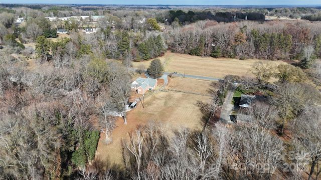 7523 Mcwhirter Road, Mint Hill, NC 28227