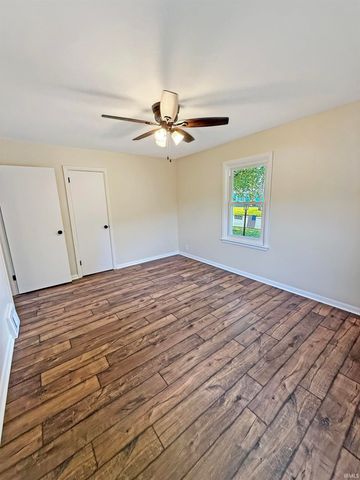 4550 Sweetser Avenue, Evansville, IN 47714