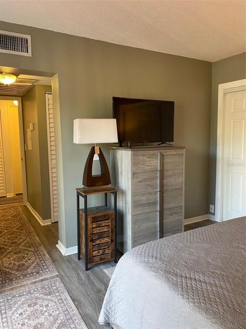 2209 BELLEAIR ROAD C21, Clearwater, FL 33764