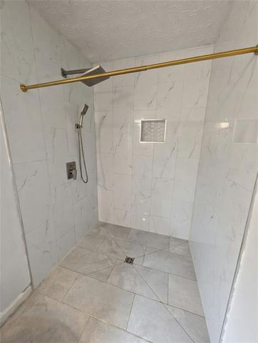 5712 Port Drive, Buford, GA 30518