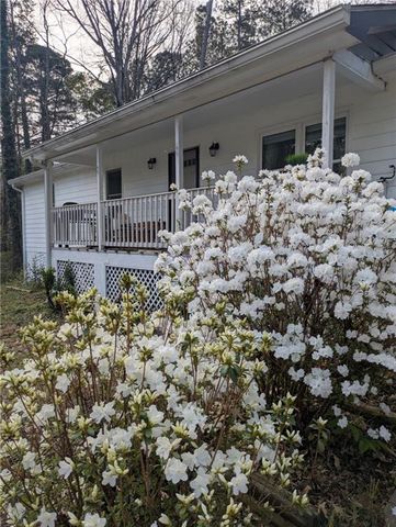 5712 Port Drive, Buford, GA 30518