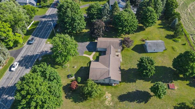 8144 Cairn Highway, Elk Rapids Twp, MI 49629