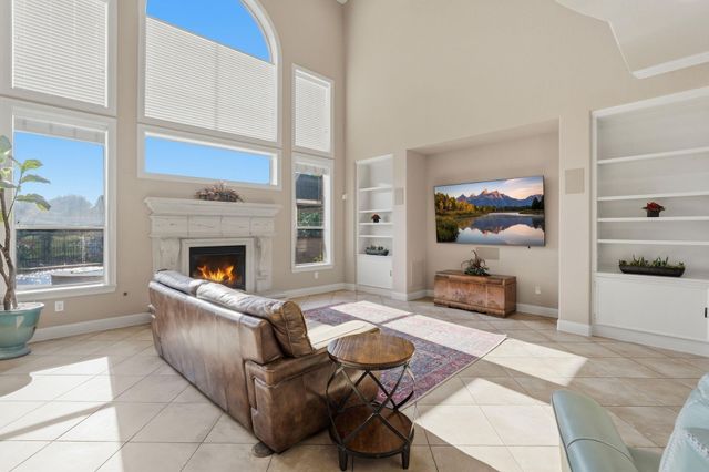 23 Mosaic Point Place, The Woodlands, TX 77389