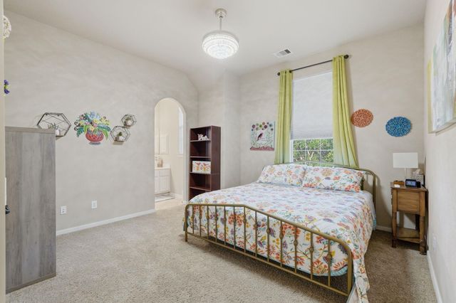 23 Mosaic Point Place, The Woodlands, TX 77389