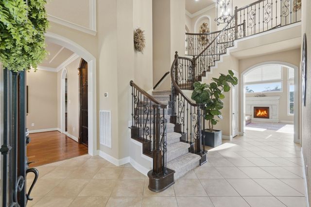 23 Mosaic Point Place, The Woodlands, TX 77389