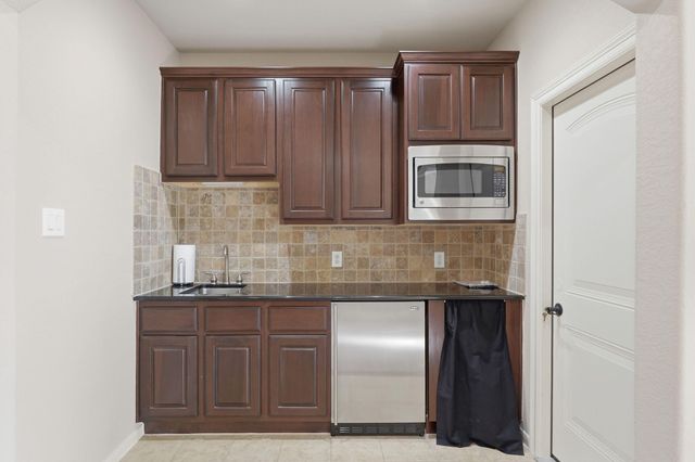 23 Mosaic Point Place, The Woodlands, TX 77389