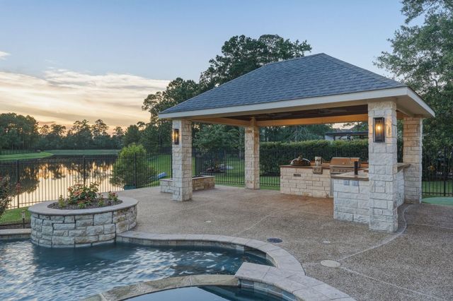 23 Mosaic Point Place, The Woodlands, TX 77389